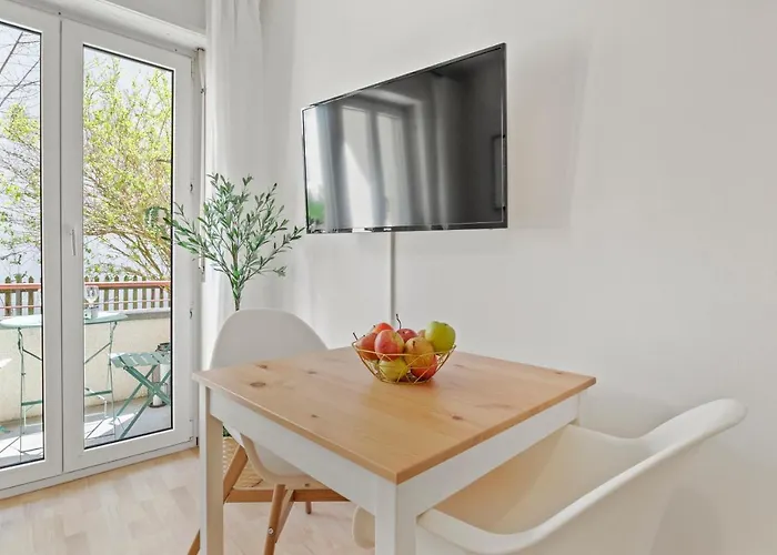 아파트 Close To & Balcony 1 Bdr Wollishofen Self Check In *