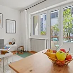 Close To & Balcony 1 Bdr Wollishofen Self Check In דירה *