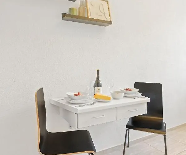 Apartament Close To & Balcony 1 Bdr Wollishofen Self Check In *