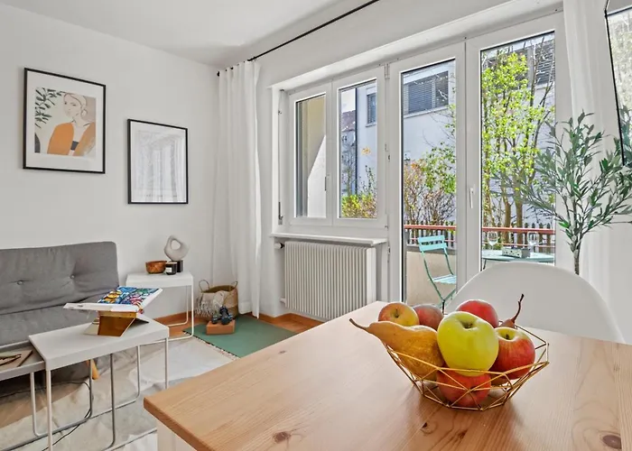 Close To & Balcony 1 Bdr Wollishofen Self Check In Apartament *