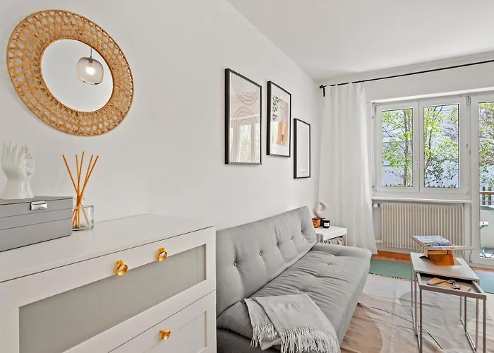 Close To & Balcony 1 Bdr Wollishofen Self Check In *